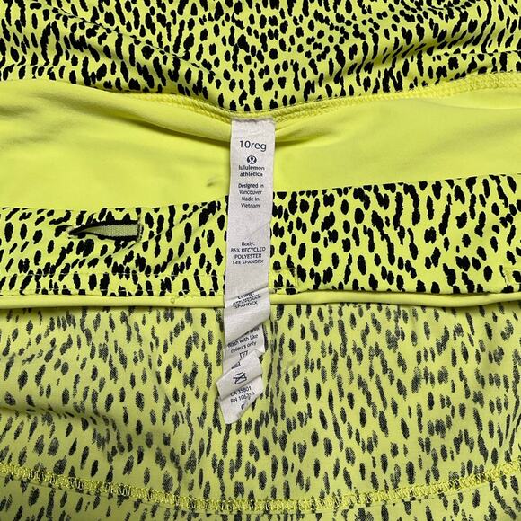 Lululemon pace rival skirt size 10 Dottie dash hard to find like new - Picture 2 of 5